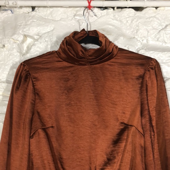 Nasty Gal collection backless cropped top - Picture 2 of 6